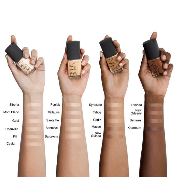 Nars Sheer glow foundation Illuminateur Transparent  รองพื้นเนื้อฉ่ำ ให้ผิวหน้าสวยฉ่ำวาวสุขภาพดีเป็นธรรมชาติ ปกปิดผิวปานกลาง ให้ผิวสวยราวกับผิวจริง  รองพื้นเนื้อเนียนที่จะช่วยเนรมิตผิวของสาวๆ ให้เนียนสวยอย่างเป็นธรรมชาติเหมือนไม่ได้ลงรองพื้น ออกแบบสีผิวเพื่อสาวทั่วโลก