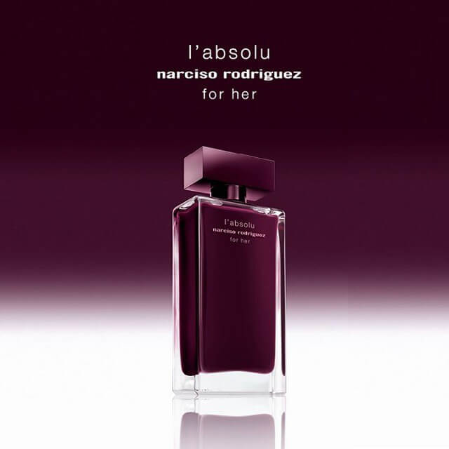 Narciso rodriguez L'absolu For Her EDP น้ำหอมที่ให้กลิ่นหอมของมัสค์ ล้ำลึกและเย้ายวลมากกว่าเดิม กลิ่นหอมที่เผยความเป็นผู้หญิงที่เข็มแข็ง น่าหลงใหล เซ็กซี่ และสง่างาม ในขวดเดียว